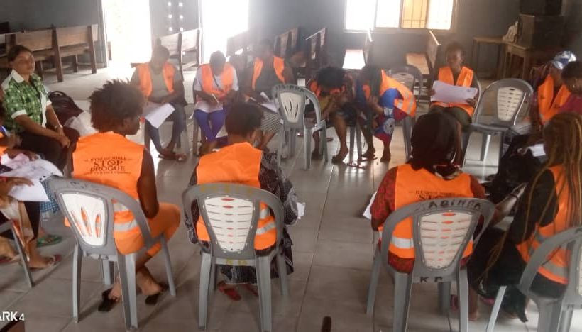 DRC – Kinshasa: Young girls (former Kuluna members) return to families and pass their secondary school exams thanks to the Sober Youth project DRC – Kinshasa: Young girls (former Kuluna members) return to families and pass their secondary school exams thanks to the Sober Youth project