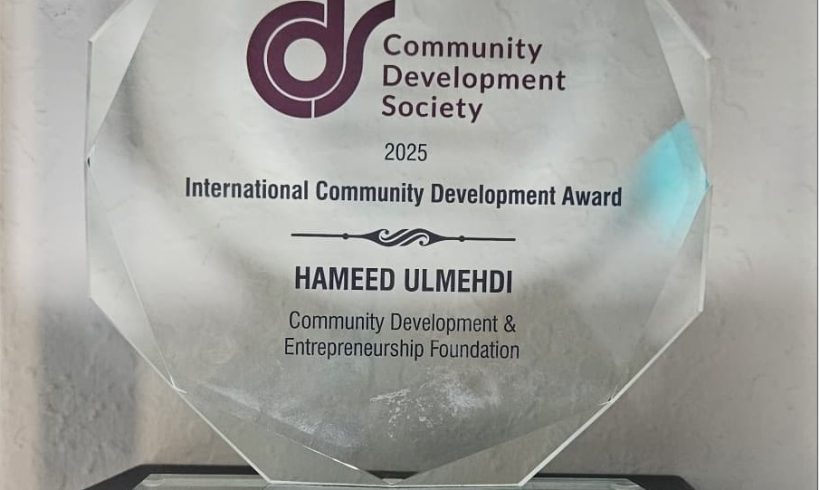 Congratulations to Hameed Ulmehdi for the Receipt of the CDS Award Congratulations to Hameed Ulmehdi for the Receipt of the CDS Award